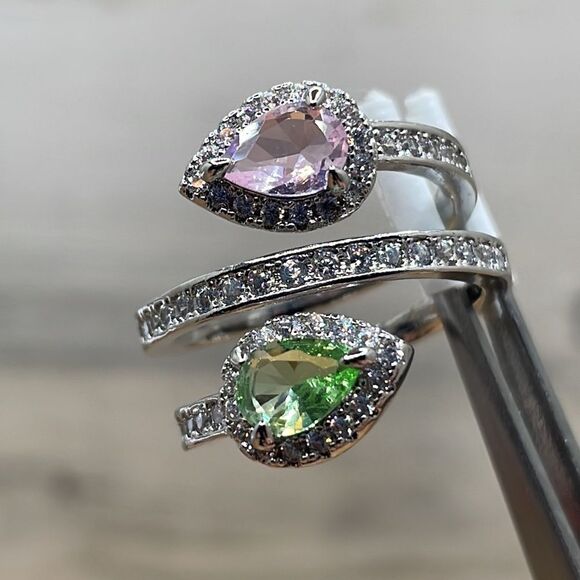 Beautiful Pear Cut Halo Boho Peridot Green Cz Pink Diamond CZ Silver Plated Ring